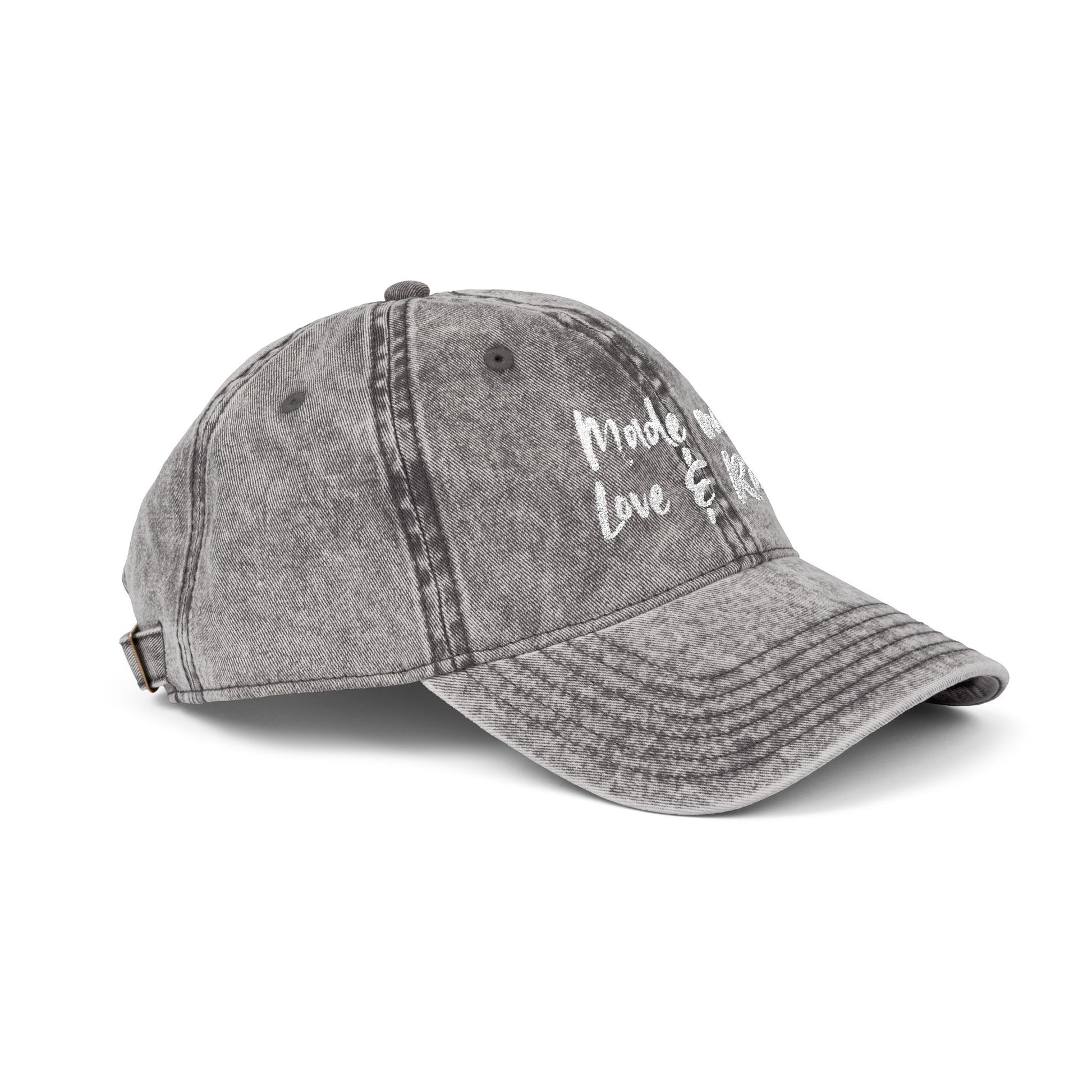 Casquette Vintage — “Made with Love & Rage”