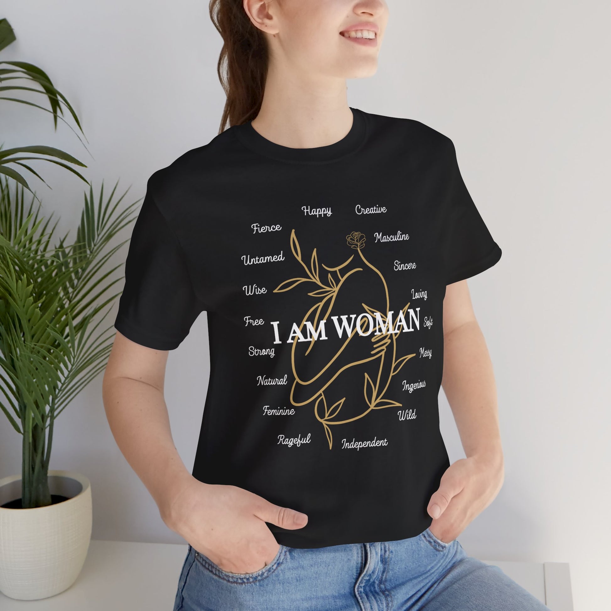 T-shirt - I AM WOMAN