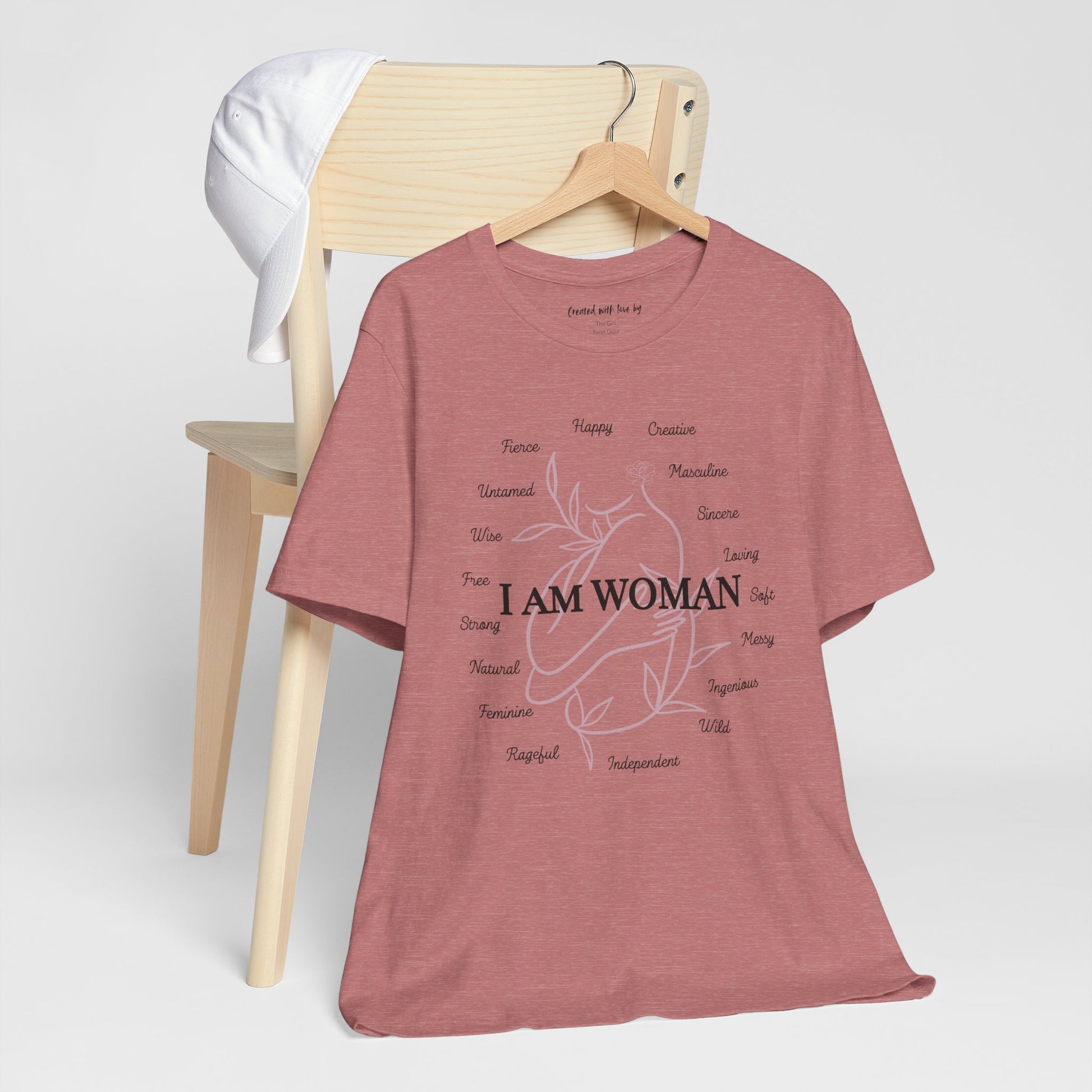 T-shirt - I AM WOMAN