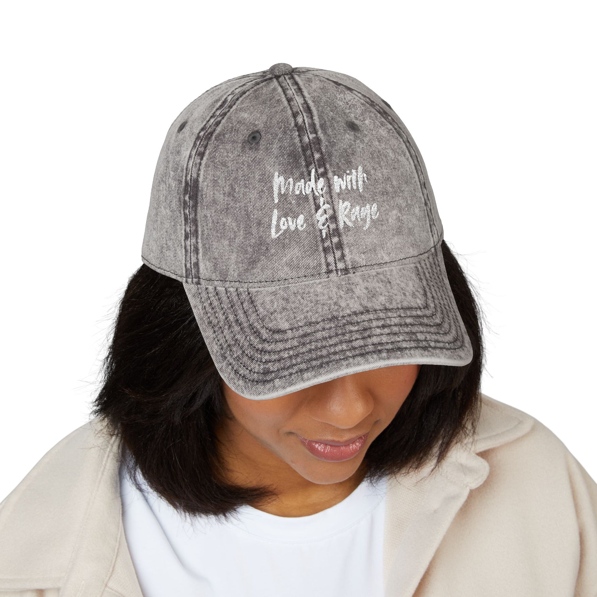 Casquette Vintage — “Made with Love & Rage”