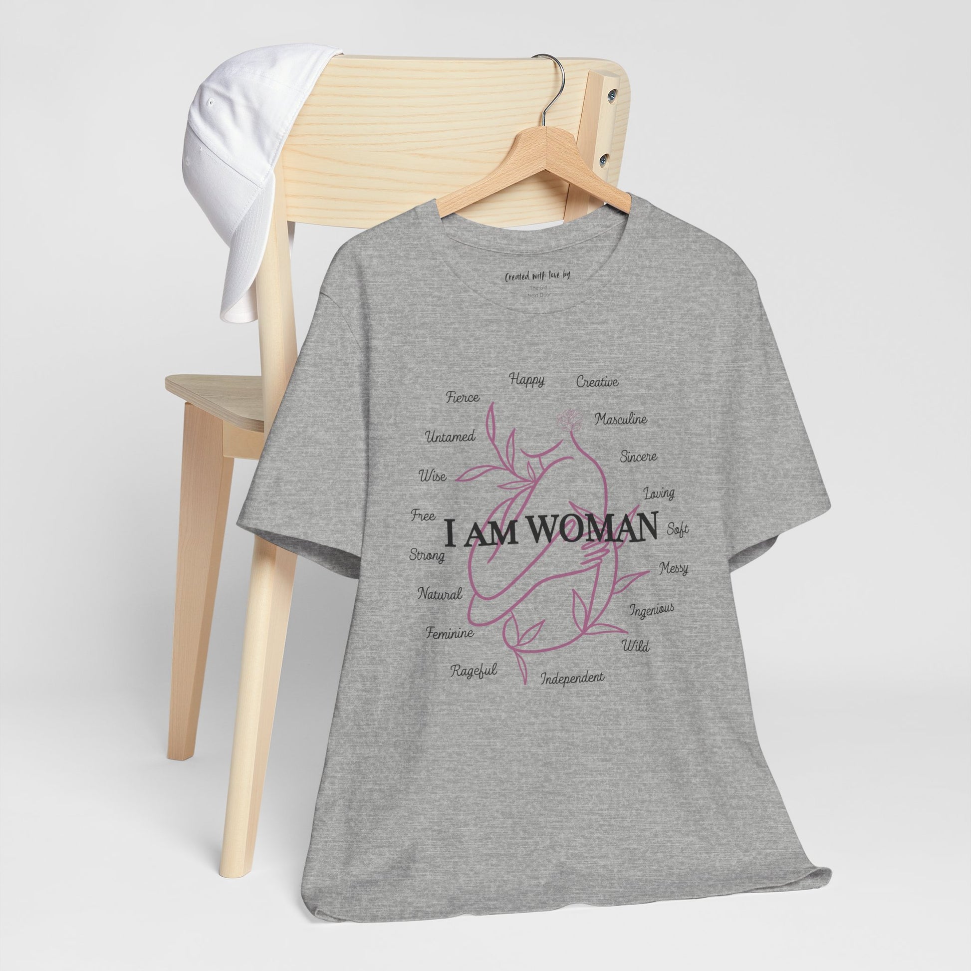 T-shirt - I AM WOMAN